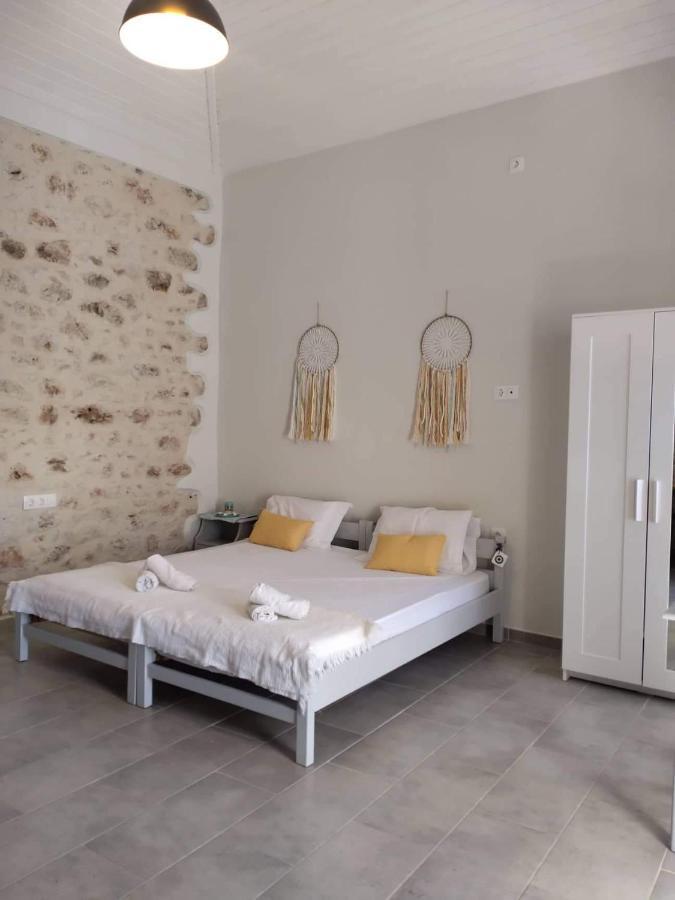 Casa Con Vista Apartments Chalki Town Exterior photo